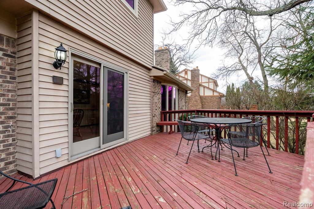357 Powderhorn Ridge Court Rochester Hills, MI 48309 - Photo 32 of 42