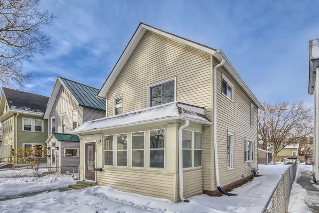 $2,950 | 2630 14th Avenue South, Minneapolis, MN 55407