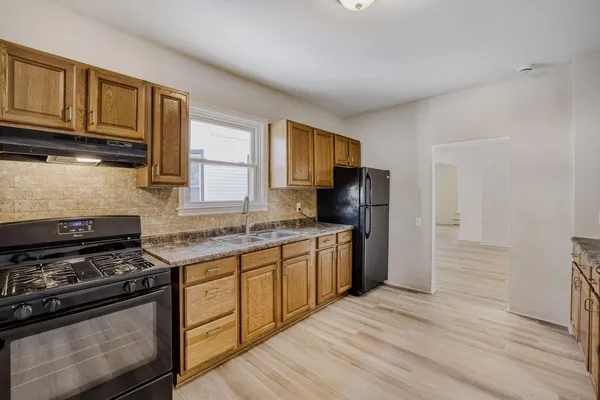 $2,699 | 2630 14th Avenue South, Minneapolis, MN 55407