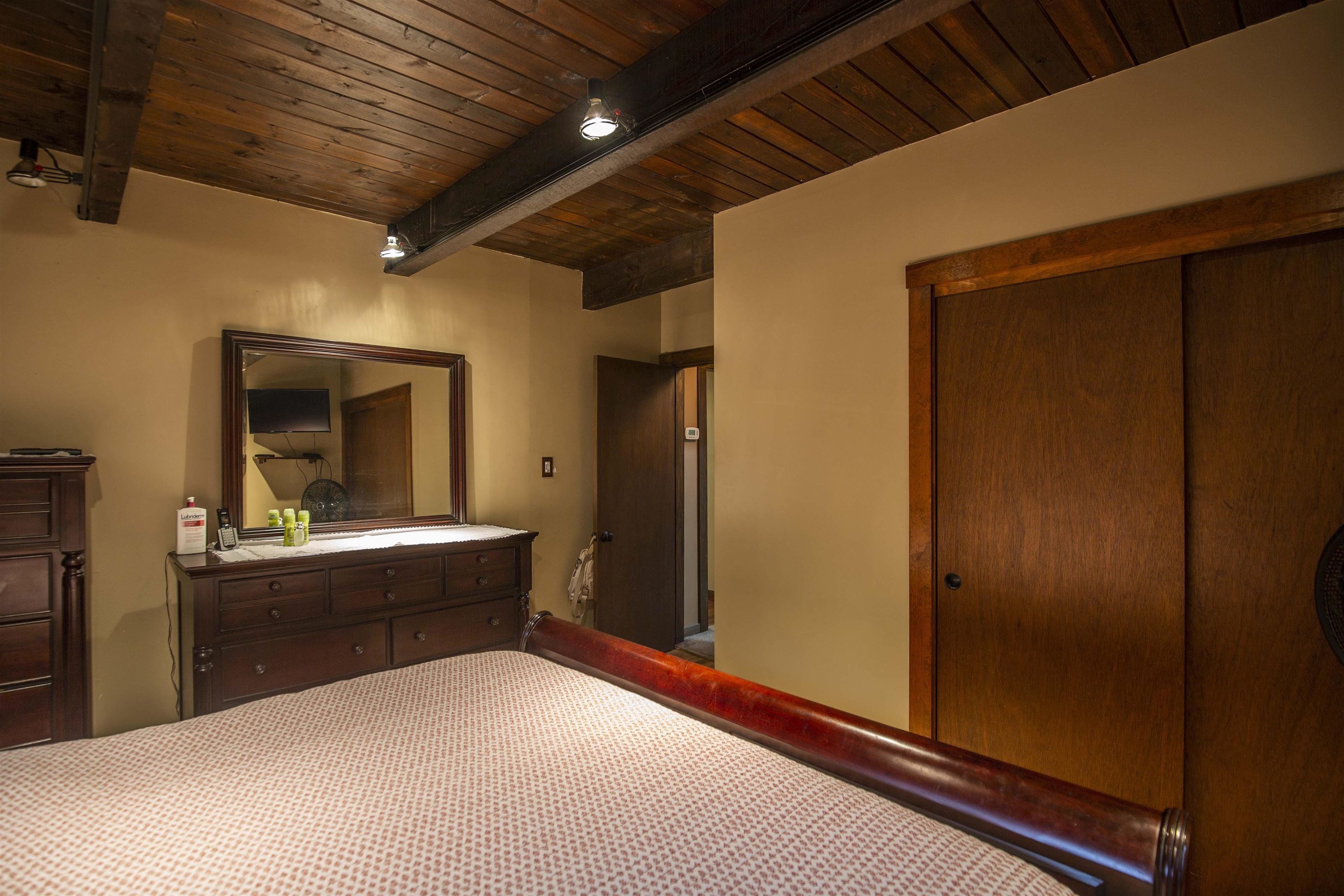 93 Walnut Hill Road Derry, NH 03038 - Photo 17 of 32