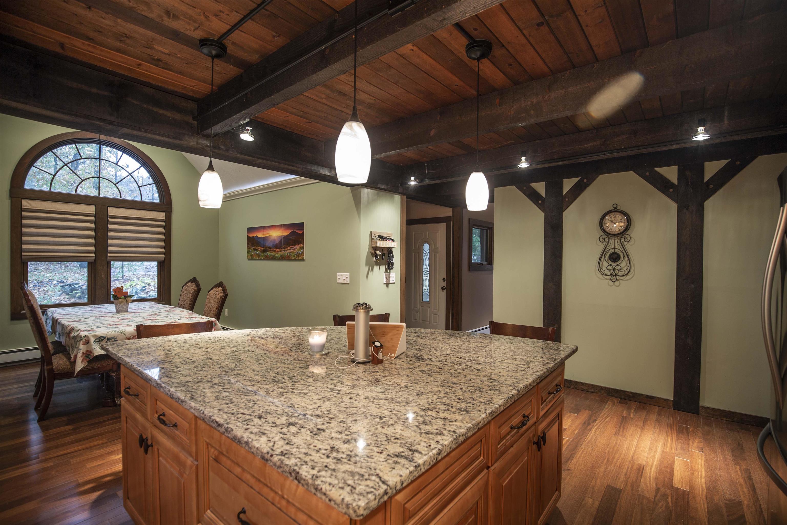 93 Walnut Hill Road Derry, NH 03038 - Photo 8 of 32