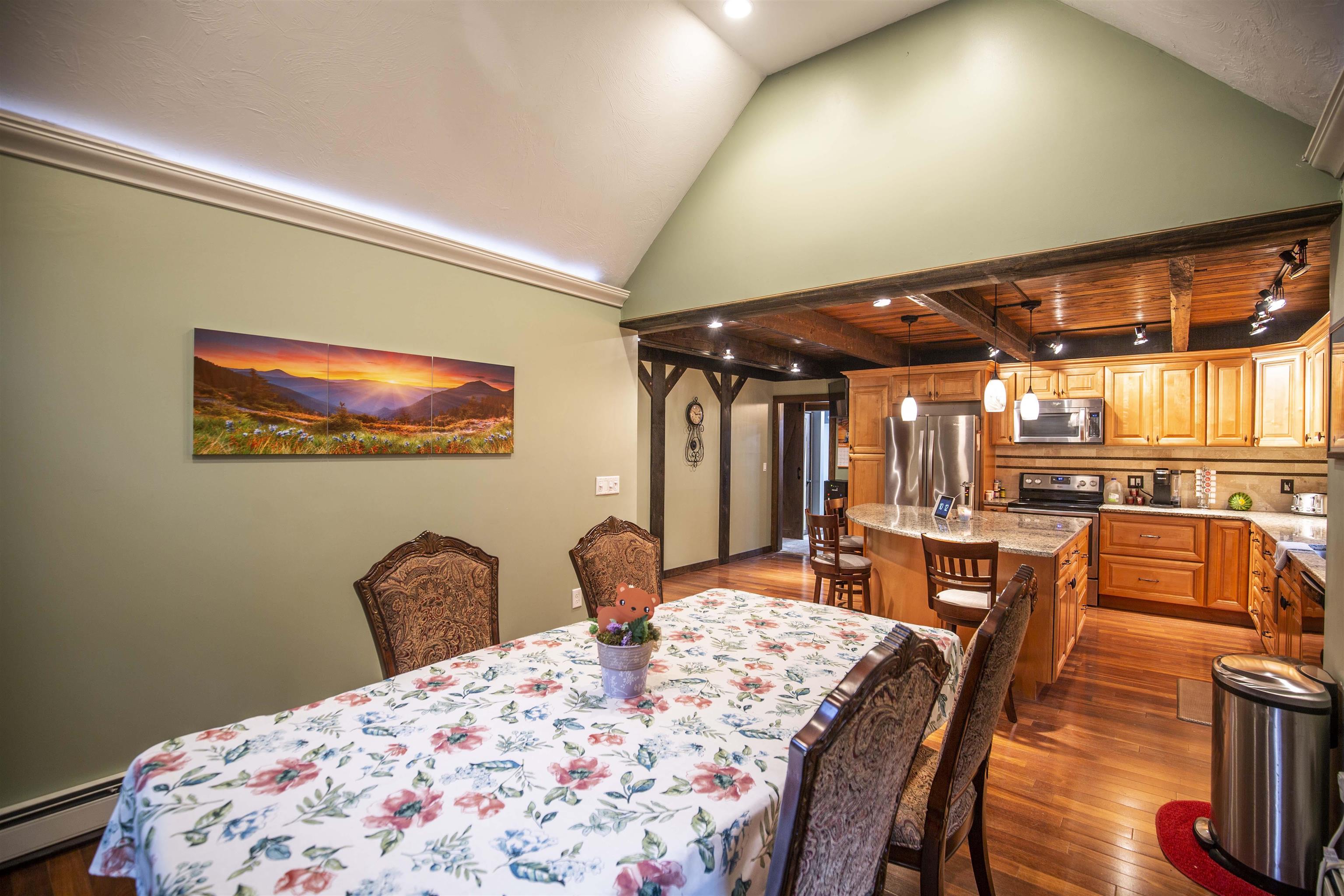 93 Walnut Hill Road Derry, NH 03038 - Photo 9 of 32