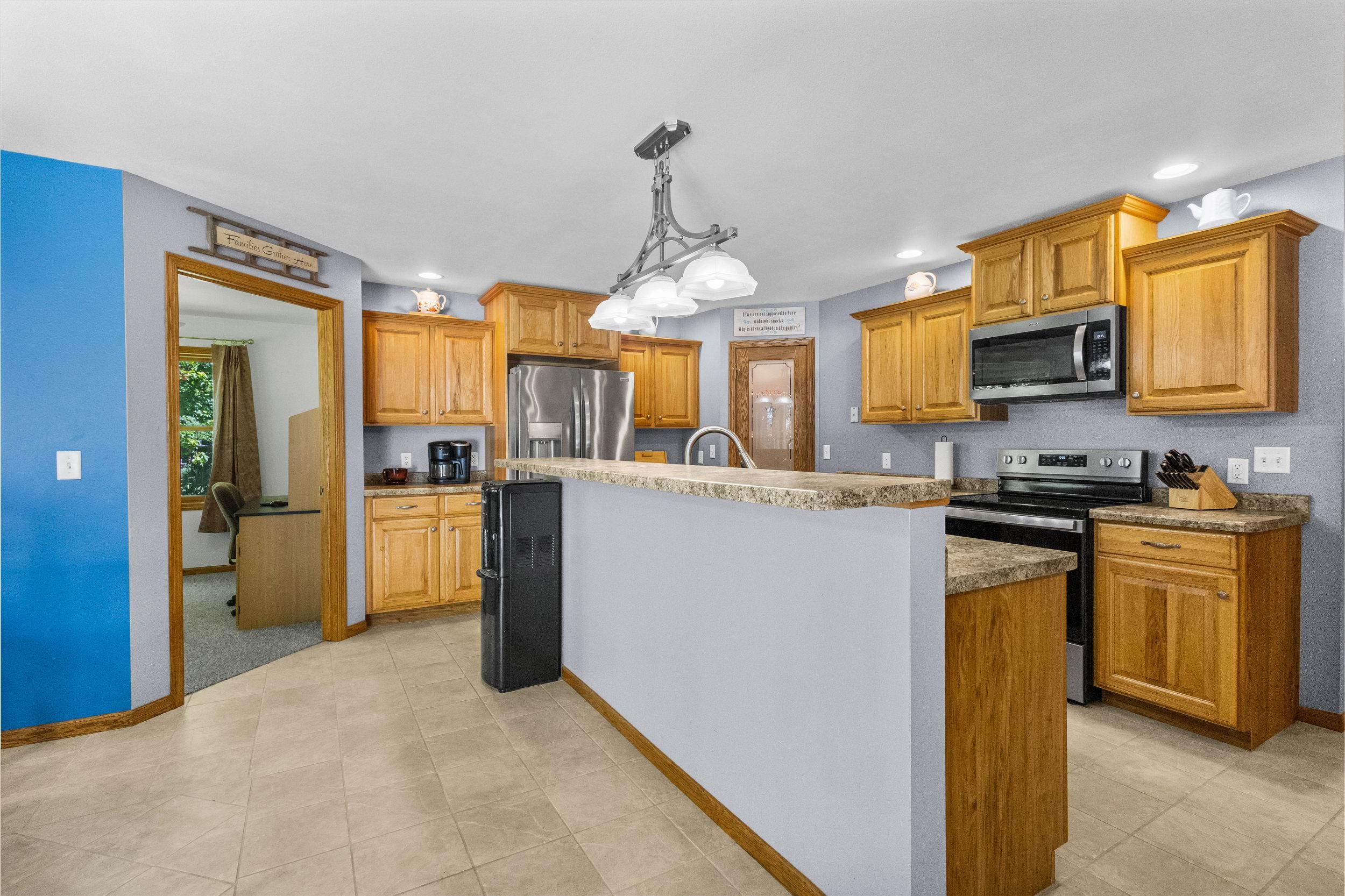 511 Ponderosa Road Reedsville, WI 54230 - Photo 15 of 63