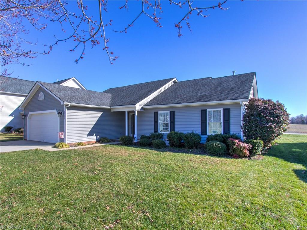 3700 Shadow Ridge Drive High Point, NC 27265 - Photo 2 of 29 Gallery Image 2