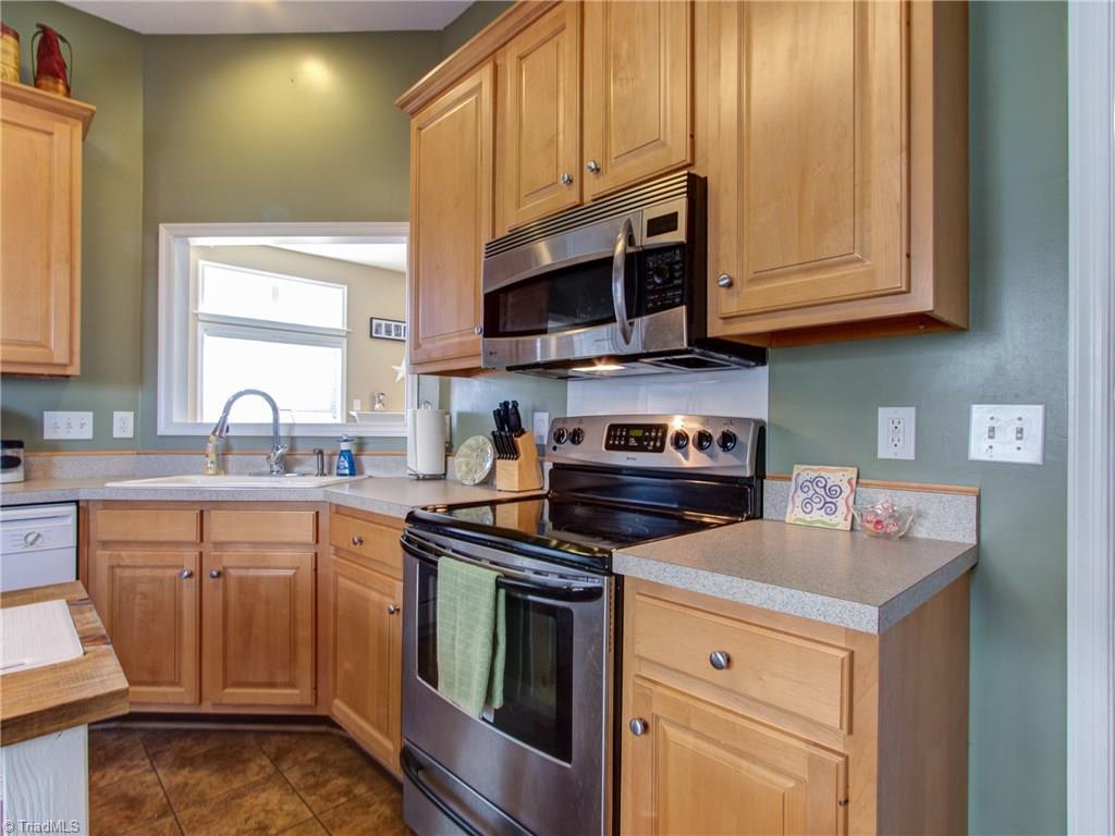 3700 Shadow Ridge Drive High Point, NC 27265 - Photo 20 of 29 Gallery Image 20