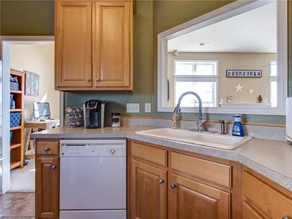 3700 Shadow Ridge Drive High Point, NC 27265 - Photo 22 of 29 Gallery Image 22