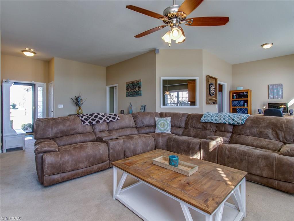 3700 Shadow Ridge Drive High Point, NC 27265 - Photo 5 of 29 Gallery Image 5