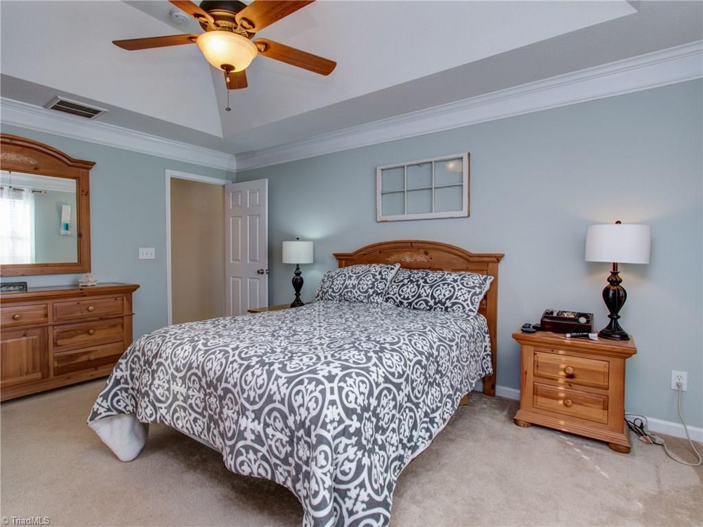 3700 Shadow Ridge Drive High Point, NC 27265 - Photo 9 of 29 Gallery Image 9