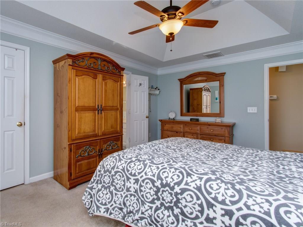 3700 Shadow Ridge Drive High Point, NC 27265 - Photo 10 of 29 Gallery Image 10