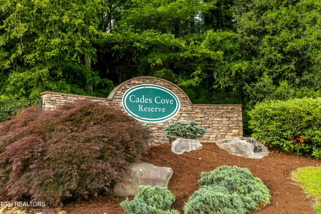 $349,900 | 326 Shooting Star Loop, Unit 201, Townsend, TN 37882