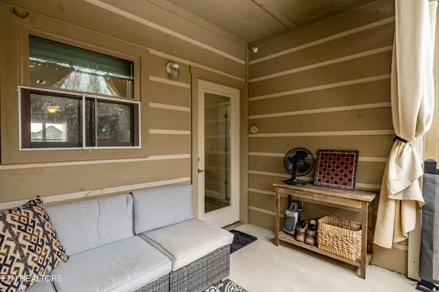 $349,900 | 326 Shooting Star Loop, Unit 201, Townsend, TN 37882