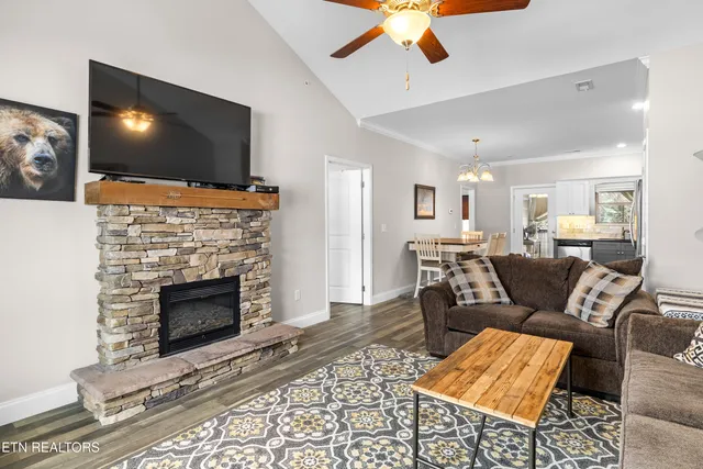 $349,900 | 326 Shooting Star Loop, Unit 201, Townsend, TN 37882