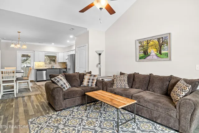 $349,900 | 326 Shooting Star Loop, Unit 201, Townsend, TN 37882