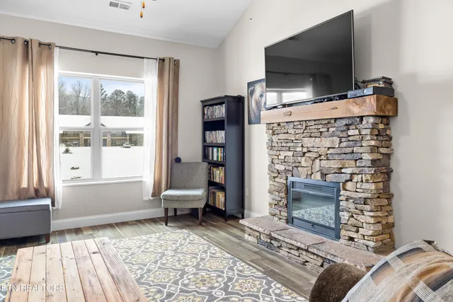 $349,900 | 326 Shooting Star Loop, Unit 201, Townsend, TN 37882