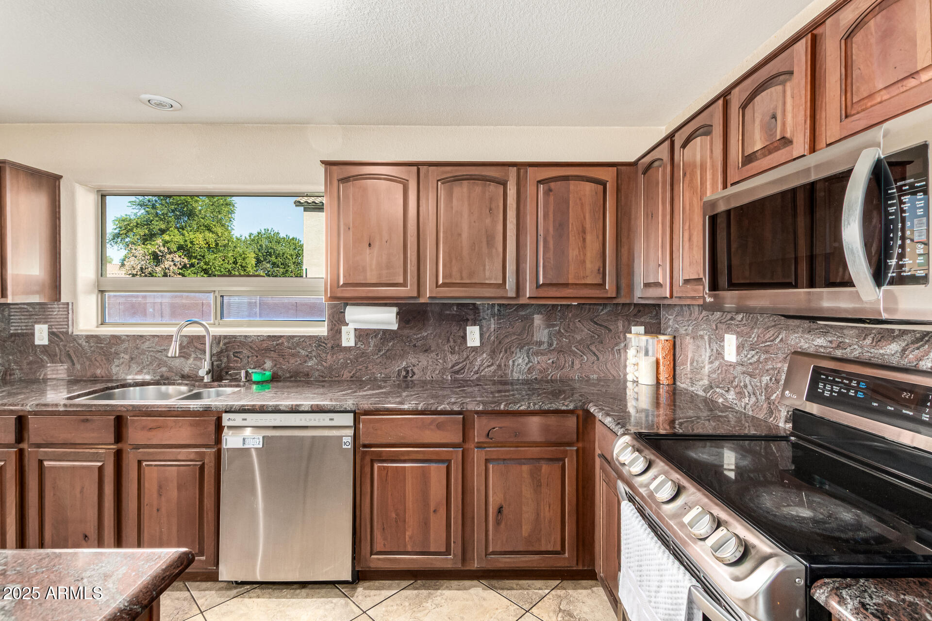 3864 East Mine Shaft Road San Tan Valley, AZ 85143 - Photo 4 of 26 16-Mine Shaft