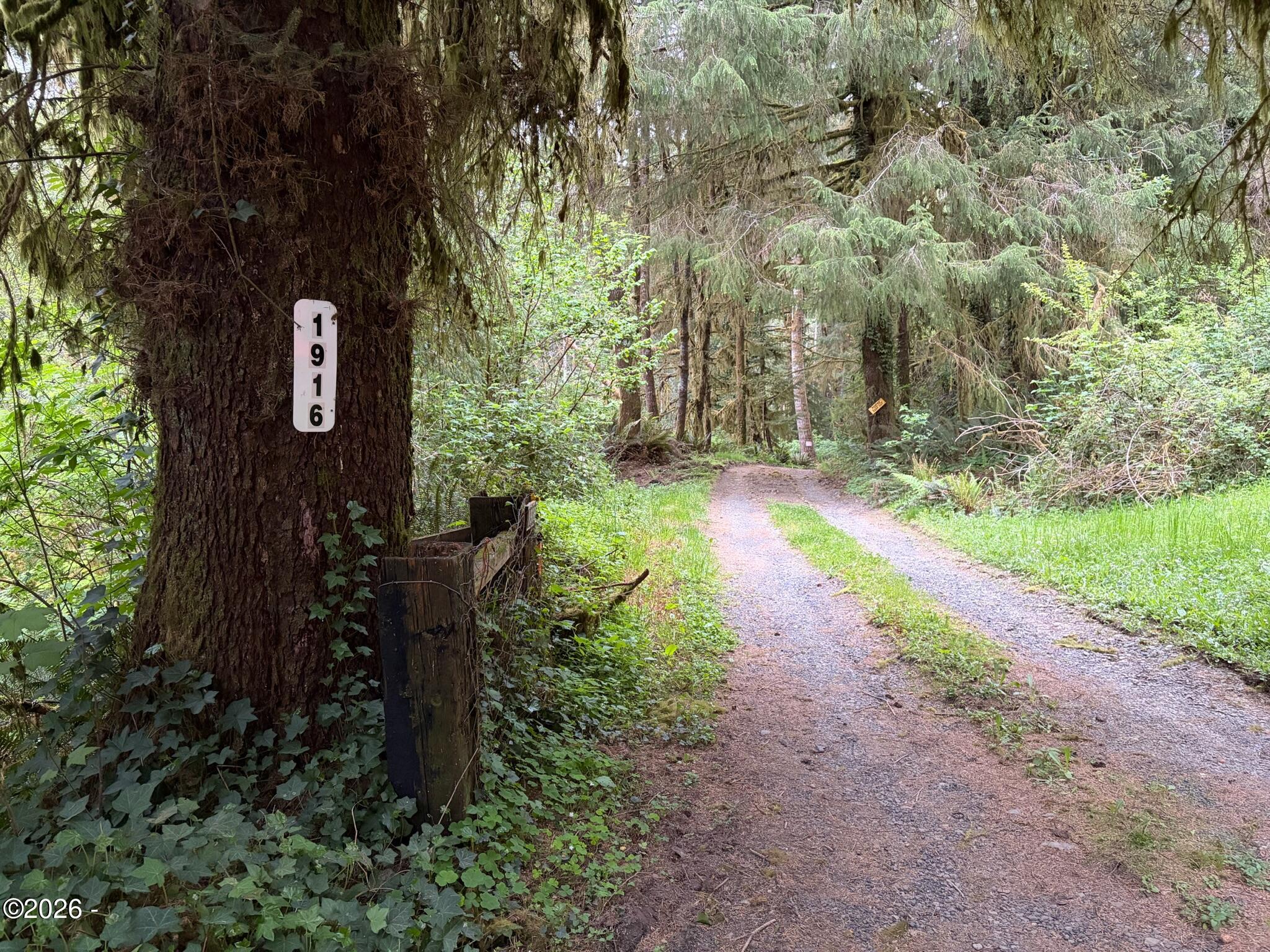1916 Northeast Wagon Road Toledo, OR 97391 - Photo 21 of 33
