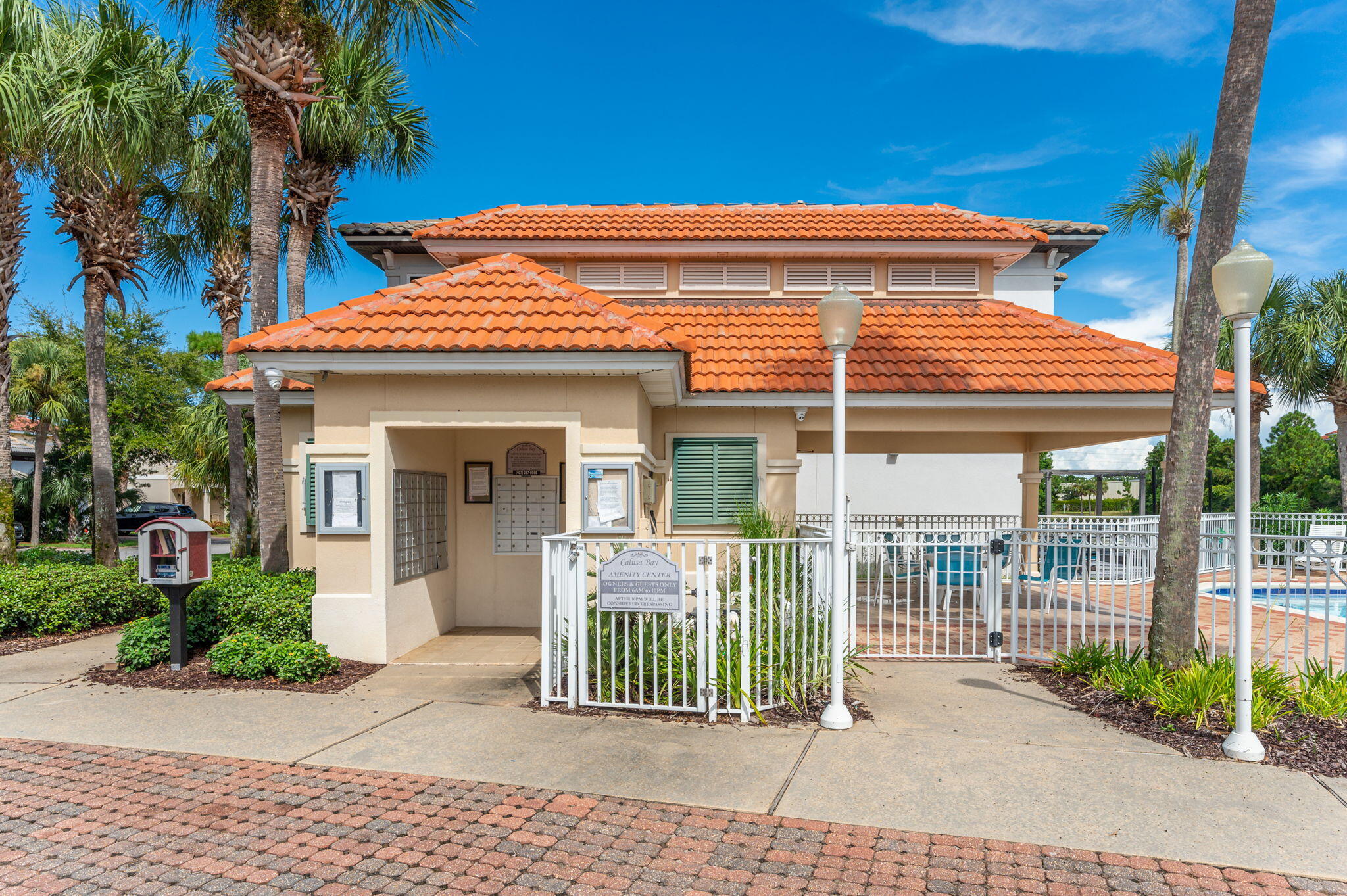233 Inverrary Drive Destin, FL 32541 - Photo 56 of 64 56-web-or-mls-233 Inverrary Dr Exterior-
