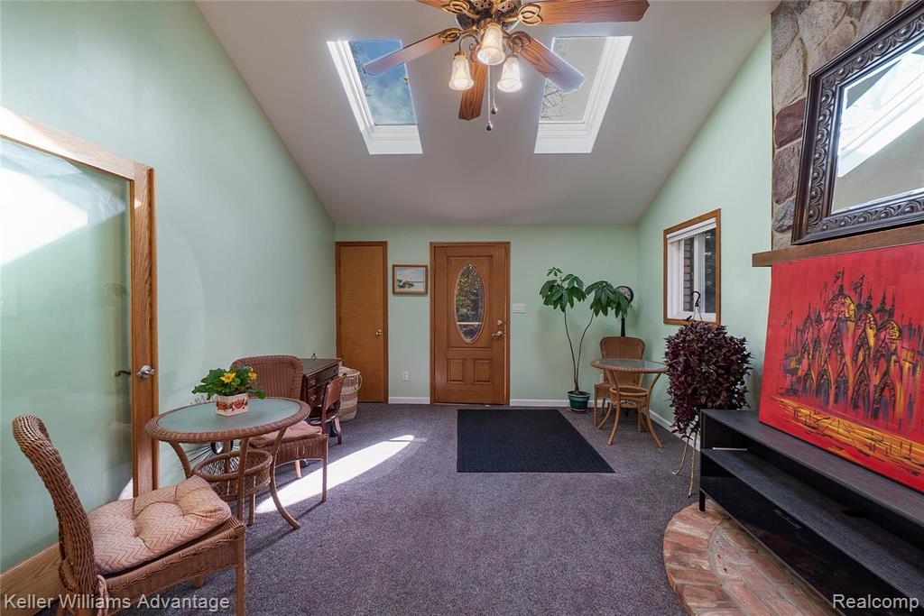 2360 West Square Lake Road Troy, MI 48098 - Photo 21 of 45