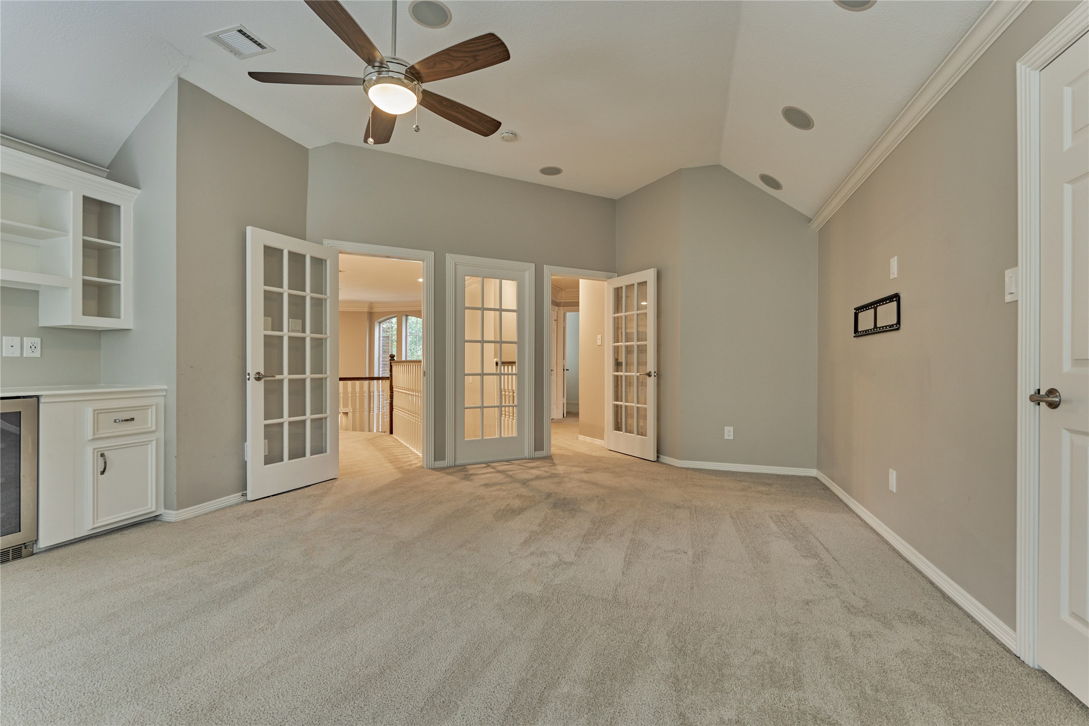 7 Gentry Oak Court Spring, TX 77381 - Photo 32 of 50 a view of an empty room with a window