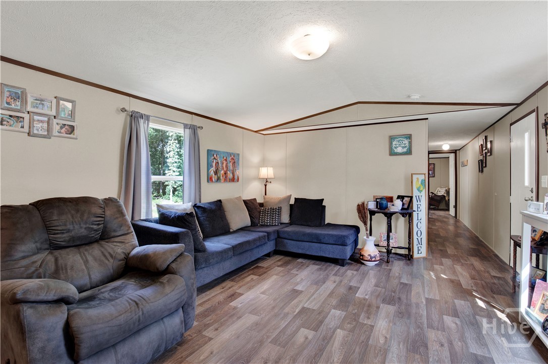 796 River Ridge Circle Jesup, GA 31545 - Photo 5 of 26 Gallery Image 5
