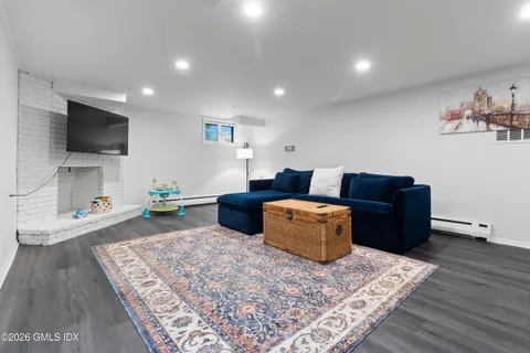 $2,395,000 | 9 Deluca Drive, Cos Cob, CT 06807