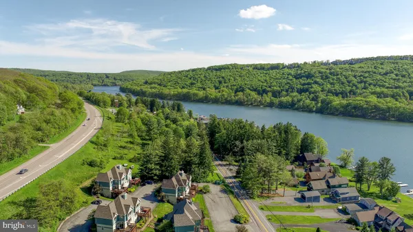 $466,000 | 1278 Deep Creek Drive, Unit B3, McHenry, MD 21541