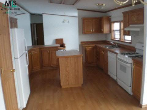 8656 Cork Road Avoca, MI 48006 - Photo 8 of 12 387719-7.JPG