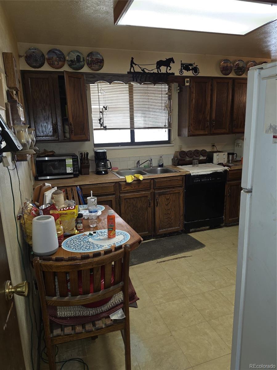 15690 Gun Club Road Brighton, CO 80603 - Photo 10 of 31