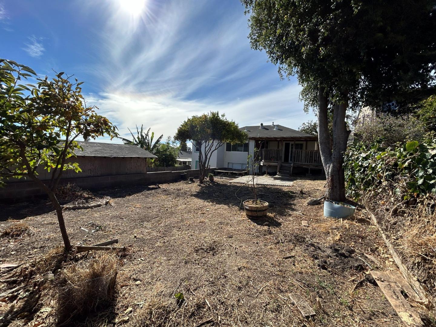 551 Vallejo Avenue Rodeo, CA 94572 - Photo 16 of 25 Gallery Image 16