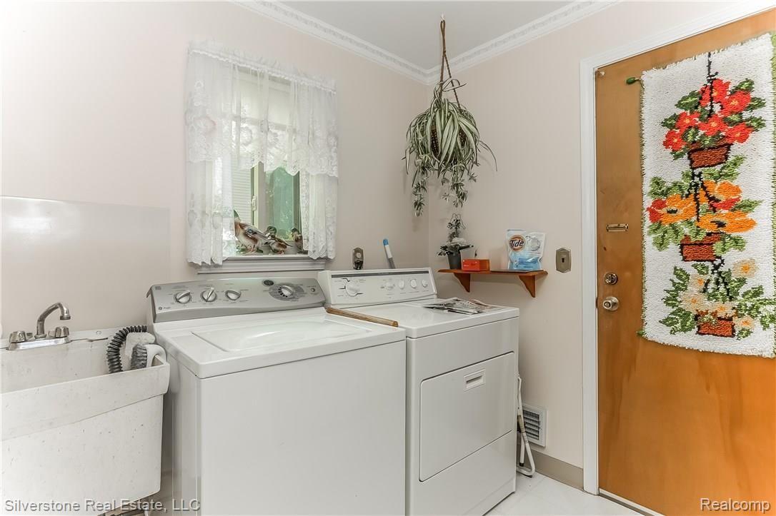 747 Rutgers Road Rochester, MI 48309 - Photo 20 of 49 020-2921663-large.jpg
