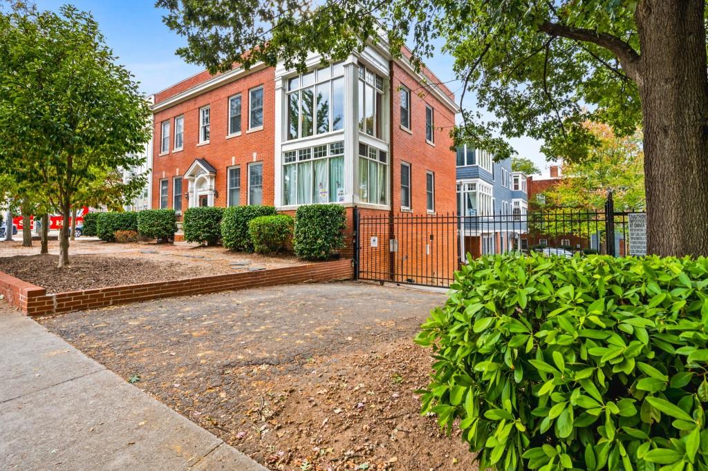 1050 North Highland Avenue Northeast, Unit 12B Atlanta, GA 30306 - Photo 24 of 34