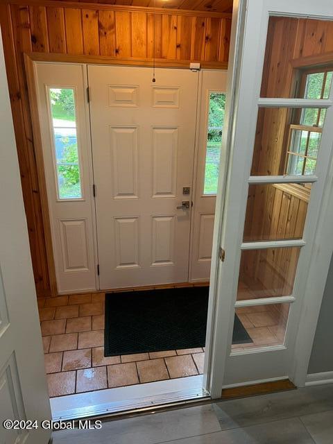 142 Menands Road Colonie, NY 12211 - Photo 5 of 40 image5