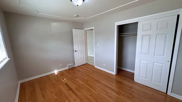 $227,000 | 944 East 163rd Place, South Holland, IL 60473