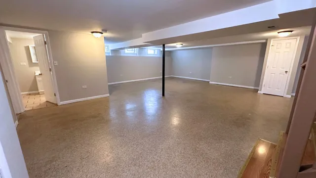 $227,000 | 944 East 163rd Place, South Holland, IL 60473