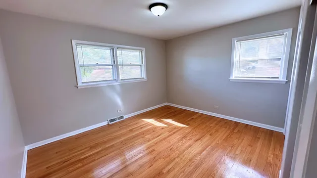 $227,000 | 944 East 163rd Place, South Holland, IL 60473