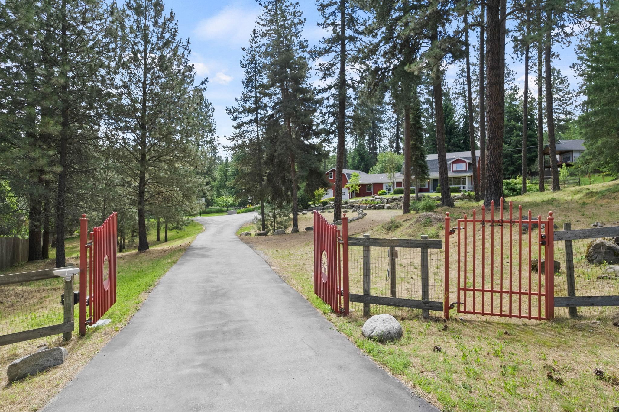 4229 South Sullivan Road Veradale, WA 99037 - Photo 3 of 50