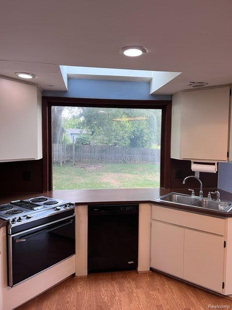 2436 West Auburn Road Rochester Hills, MI 48309 - Photo 23 of 34