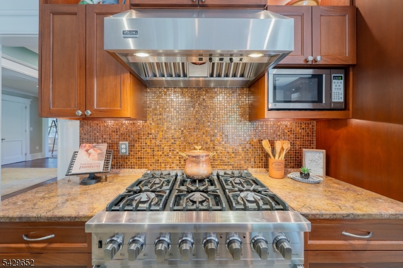 15 Brunswick Road Montclair, NJ 07042 - Photo 21 of 50