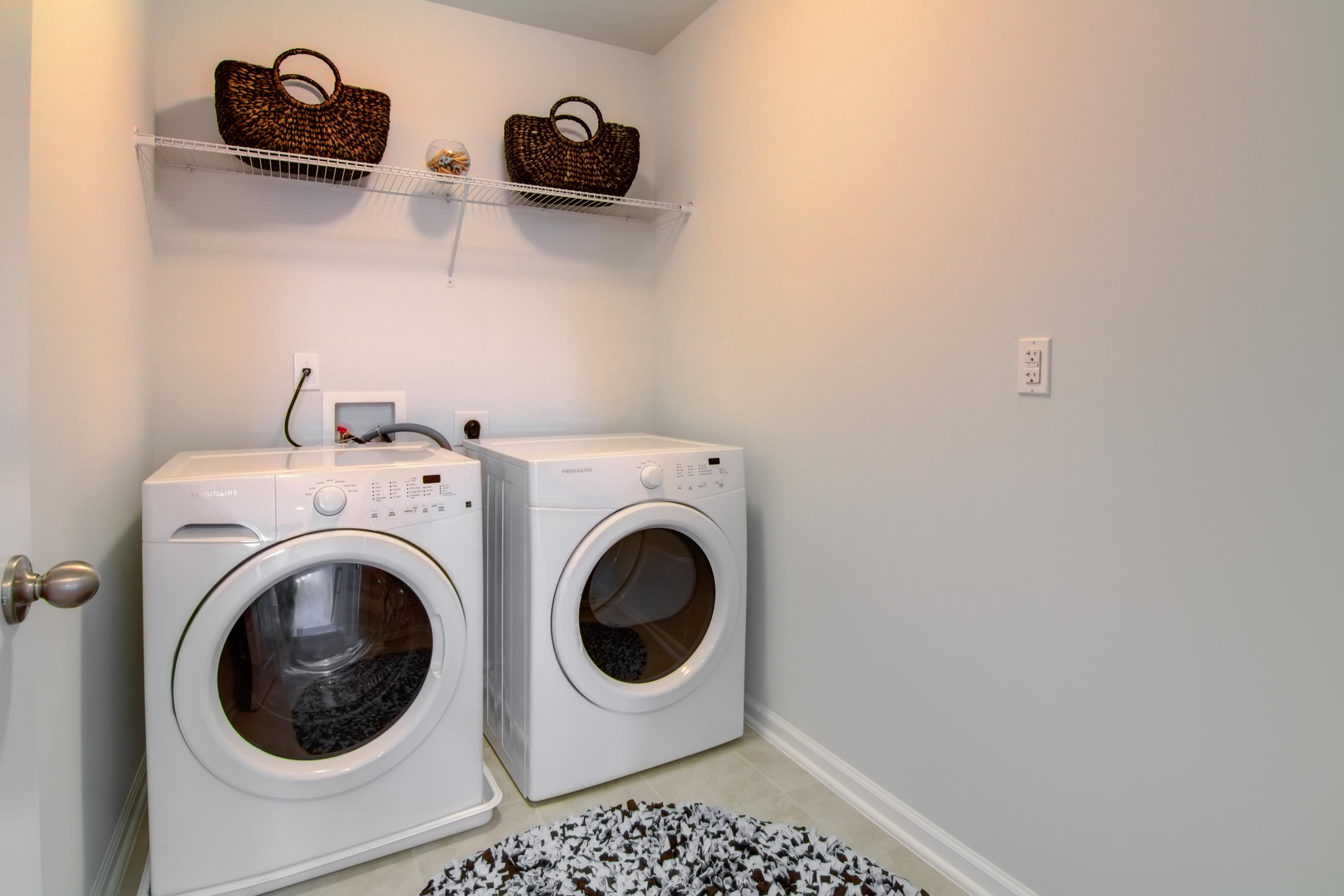 705 Kilarney Road Summerville, SC 29483 - Photo 12 of 31 Laundry