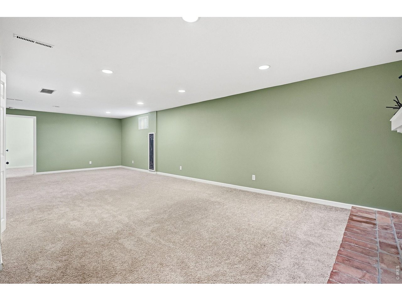 130 Cherokee Way Boulder, CO 80303 - Photo 17 of 25 a view of an empty room