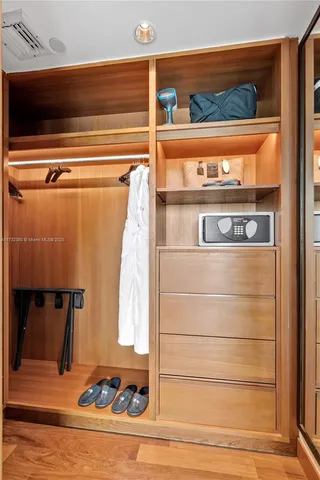 $4,975,000 | 101 20th Street, Unit 3806, Miami Beach, FL 33139