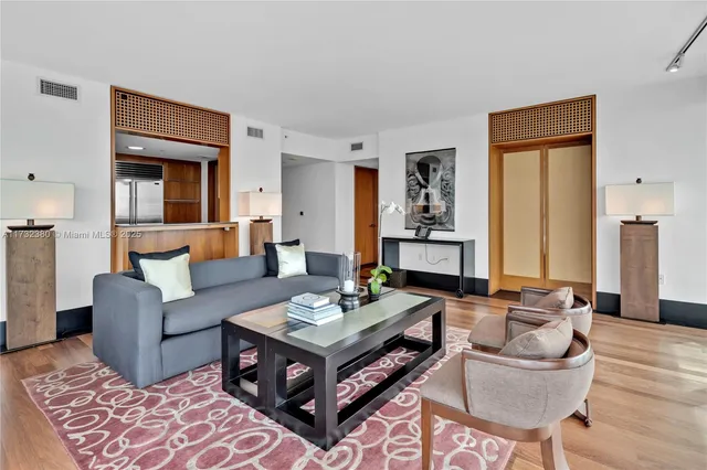 $4,975,000 | 101 20th Street, Unit 3806, Miami Beach, FL 33139