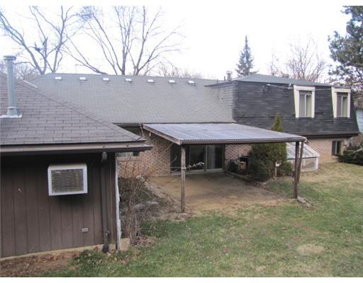 2412 Fox Run Road Dayton, OH 45459 - Photo 5 of 17 Gallery Image 5