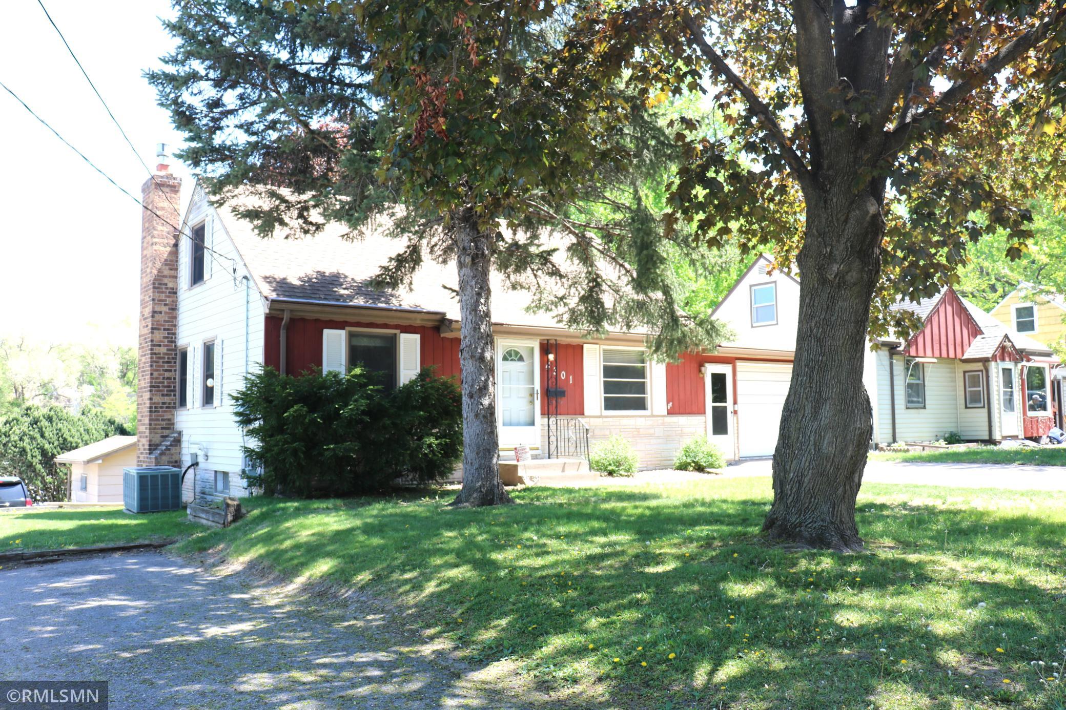 4301 Northeast 2nd Street Columbia Heights, MN 55421 - Photo 2 of 31