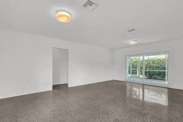 $4,000 | 601 Paulina Road, Jupiter, FL 33477