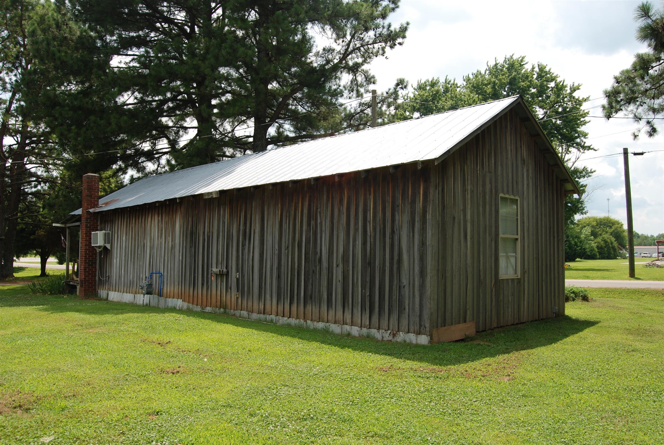 3104 Robertson Road Lawrenceburg, TN 38464 - Photo 3 of 28 Gallery Image 3