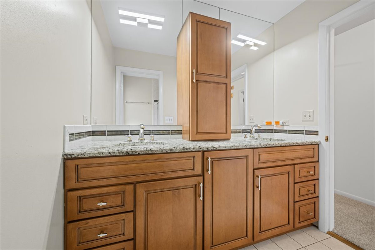 815 Barberry Road Highland Park, IL 60035 - Photo 19 of 36 Gallery Image 19