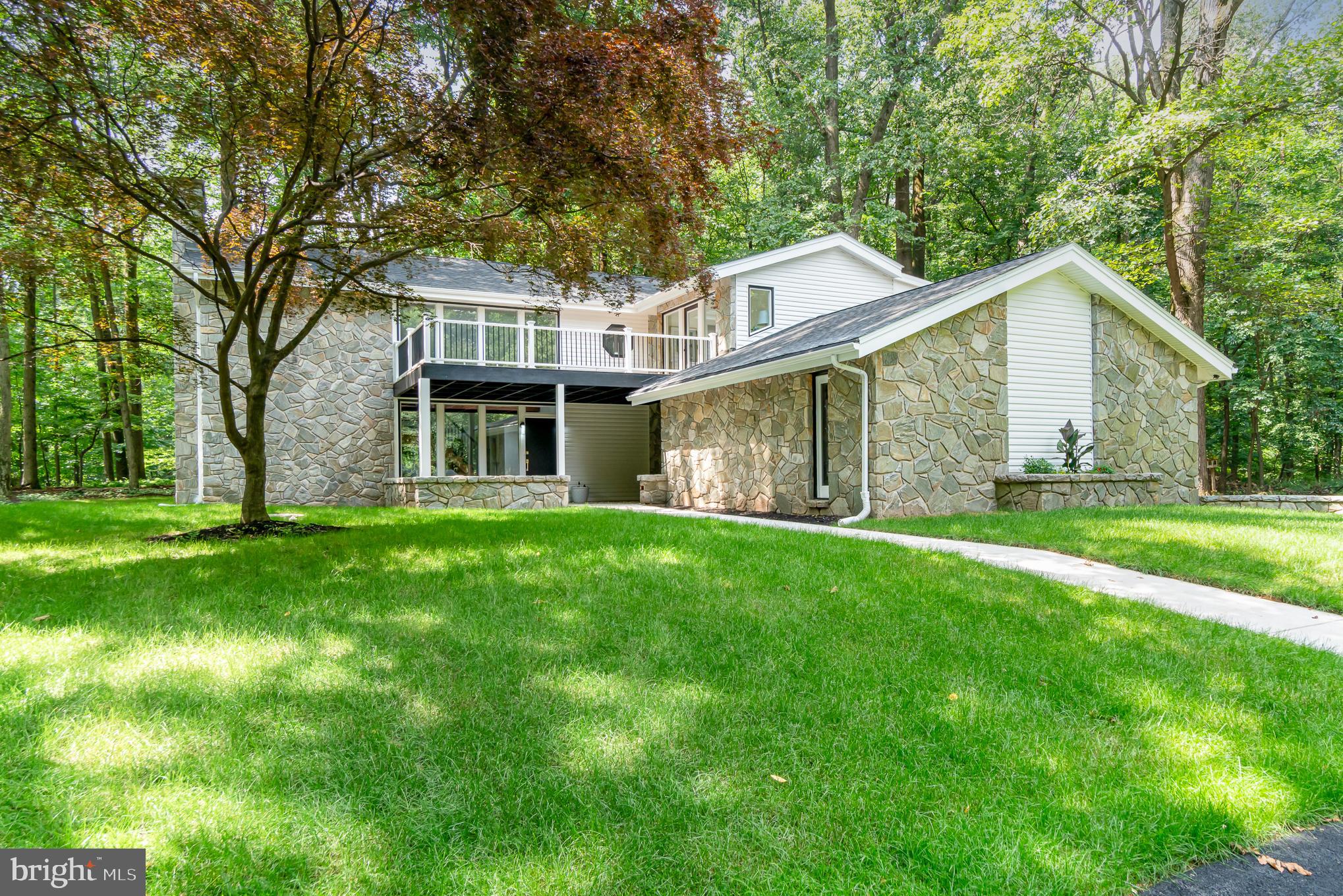 555 Hilltop Road Hummelstown, PA 17036 - Photo 52 of 56 a front view of house with yard and green space