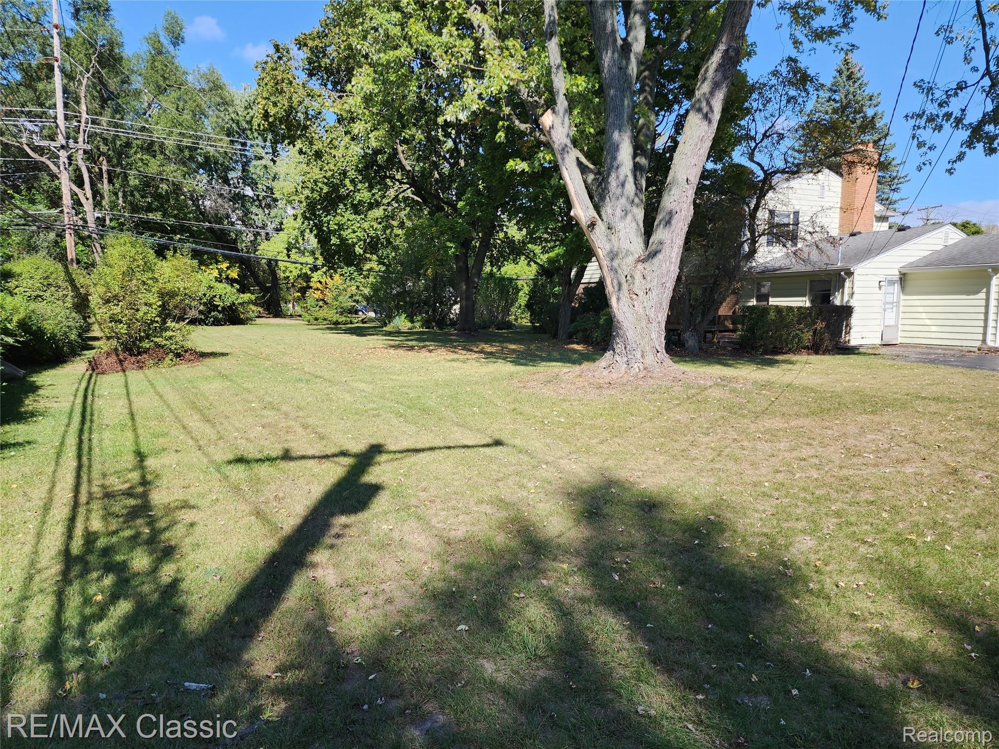 6965 North Adams Road Bloomfield Hills, MI 48304 - Photo 33 of 39 2025-09-25 14.24.14.jpg