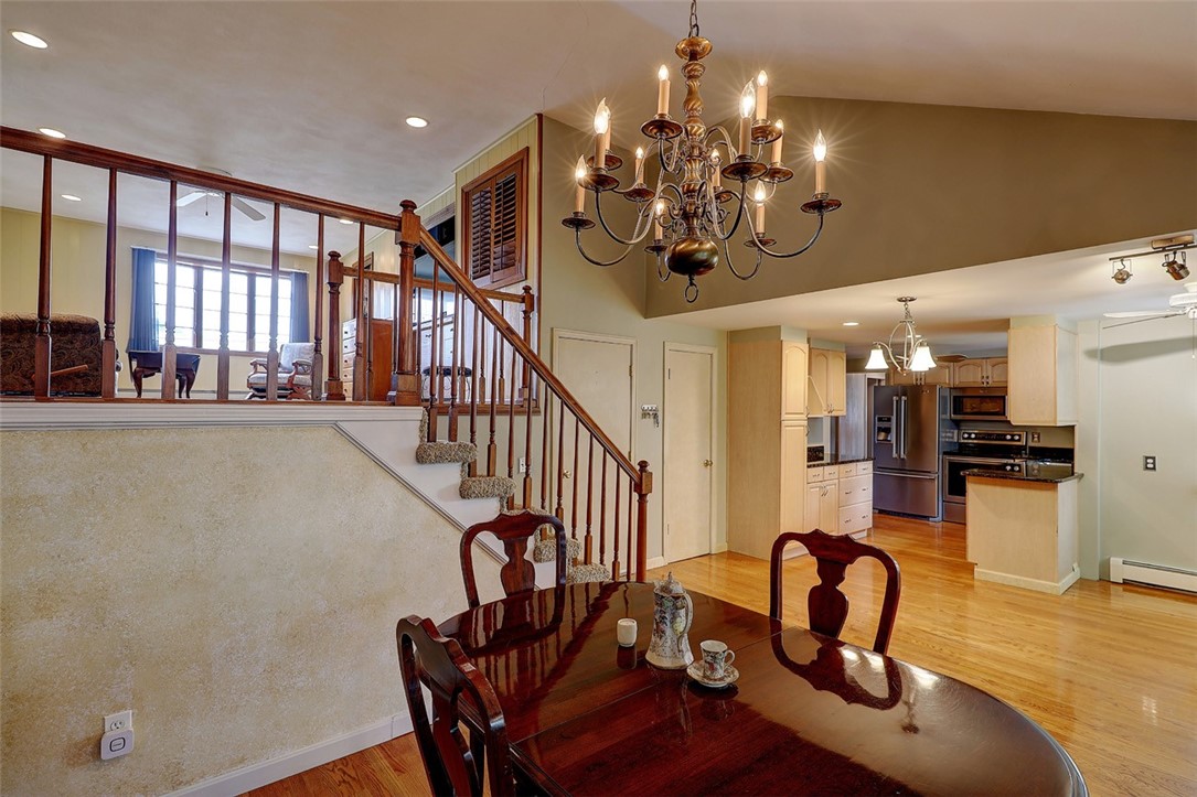 51 Montcalm Road Warwick, RI 02889 - Photo 11 of 26 Gallery Image 11